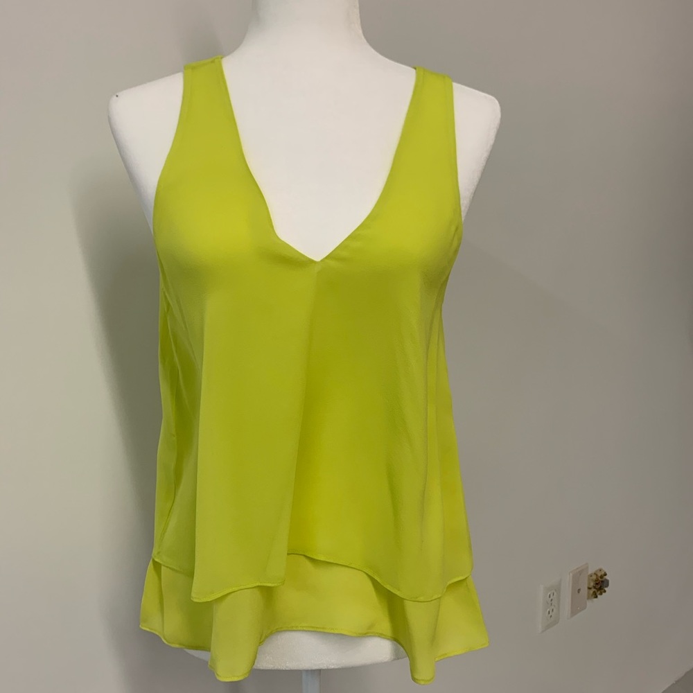 Sleeveless Parker top